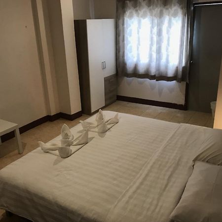 Ferb Guest House Patong Bagian luar foto