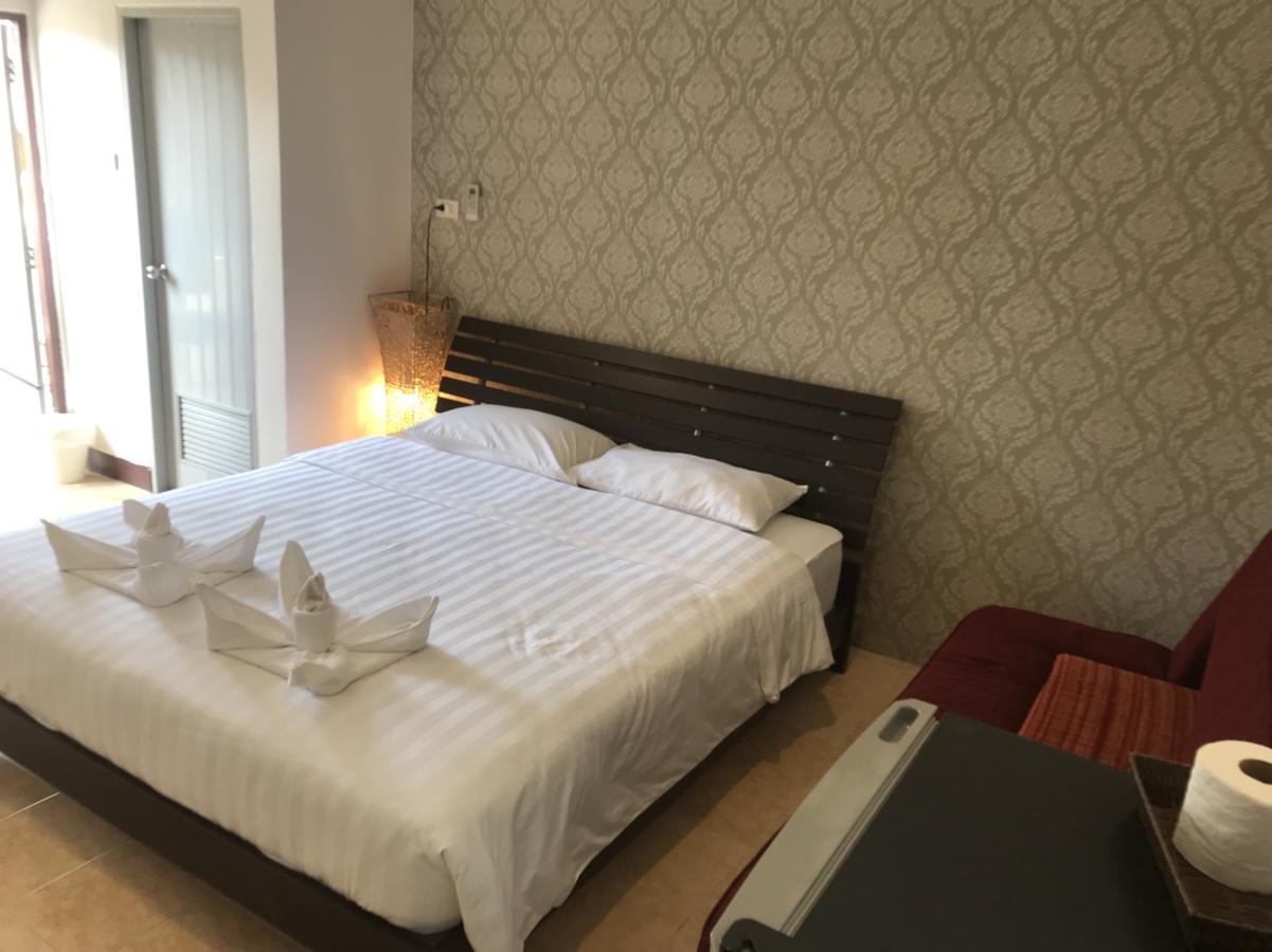 Ferb Guest House Patong Bagian luar foto
