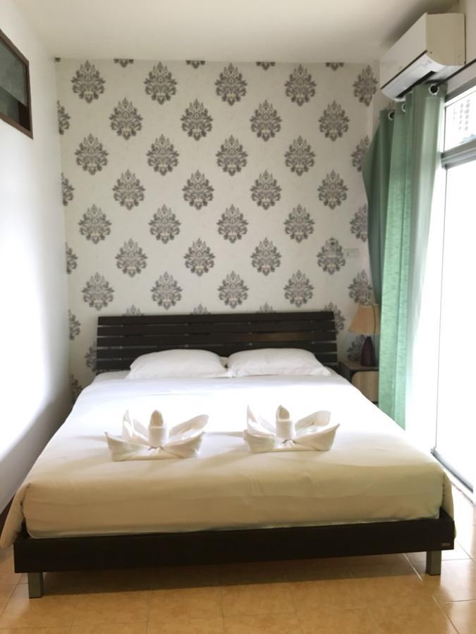 Ferb Guest House Patong Bagian luar foto