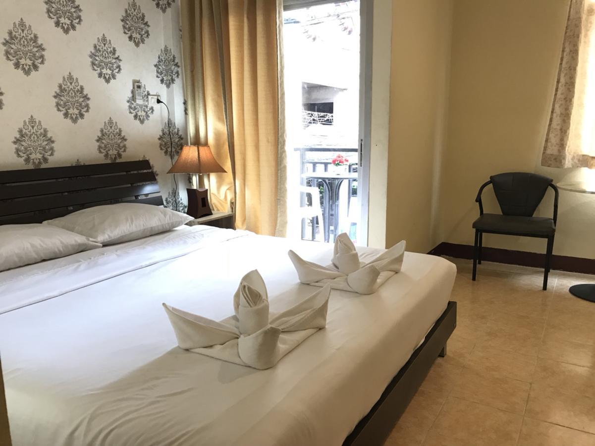 Ferb Guest House Patong Bagian luar foto