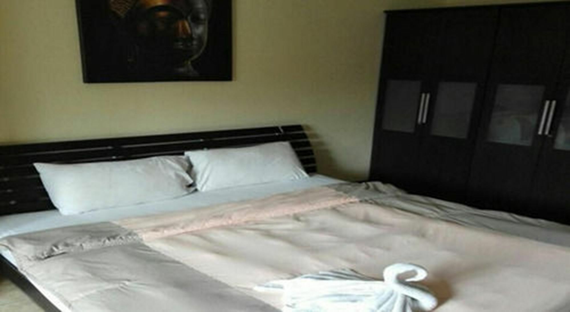 Ferb Guest House Patong Bagian luar foto